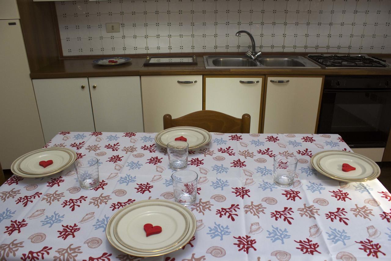 マローネCasa Madali' - Nel Borgoアパートメント エクステリア 写真
